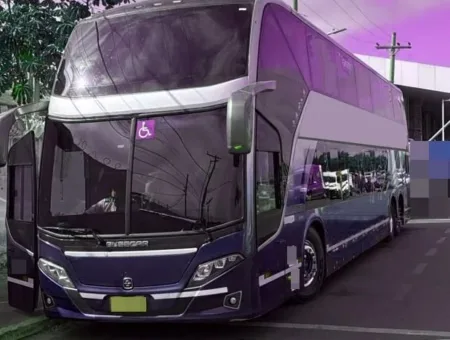Ônibus BUSSCAR PANORAMICO DD SCANIA K 420 JM 2020 seminovo à venda, código 240 - foto 01