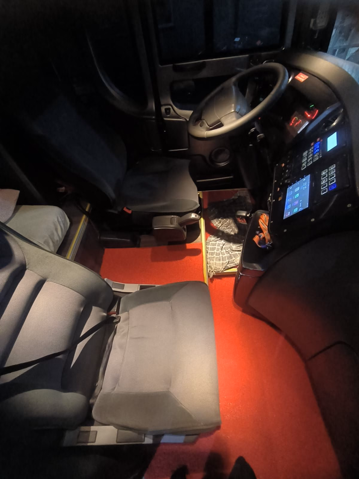 BUSSCAR VISSTA BUSS LD 400 ANO 2020 VOLVO B420R JM COD.551