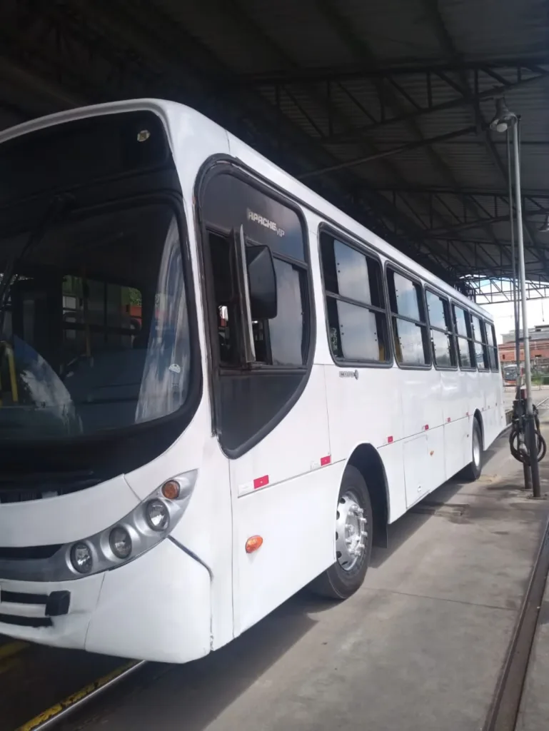 Ônibus Caio Apache Vip I OF 1519 2012 seminovo à venda, código 1789 - foto 01