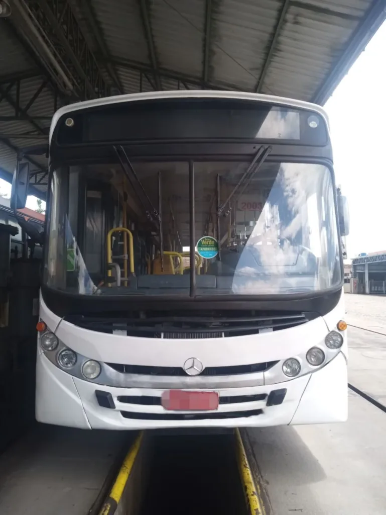 Ônibus Caio Apache Vip I OF 1519 2012 seminovo à venda, código 1789 - foto 02