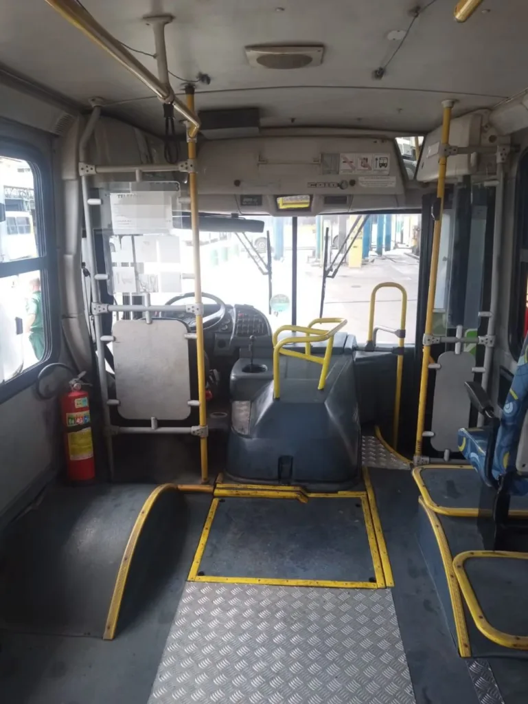 Ônibus Caio Apache Vip I OF 1519 2012 seminovo à venda, código 1789 - foto 05