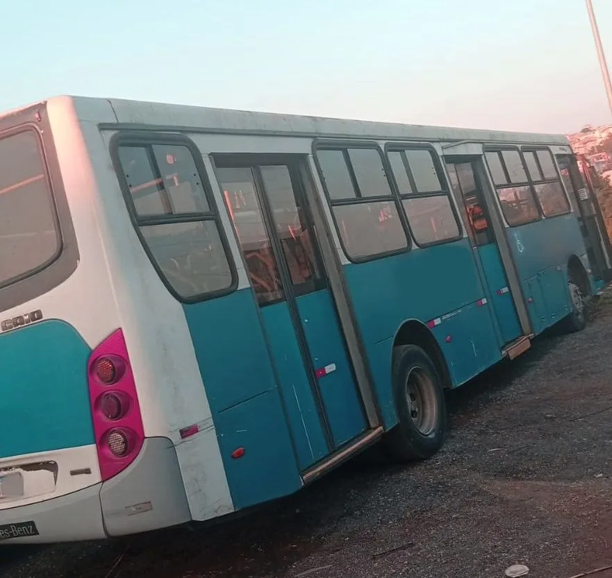 Ônibus Caio Apache Vip I OF 1721 2012 seminovo à venda, código 1788 - foto 04