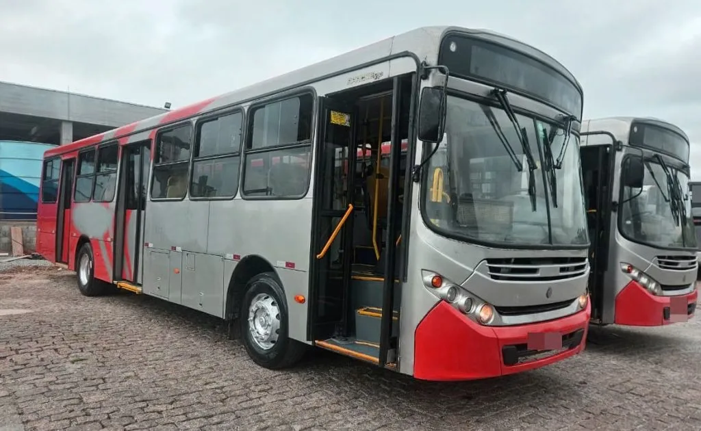 Ônibus CAIO APACHE VIP M.BENZ OF 1721 JM 2014 seminovo à venda, código 476 - foto 01