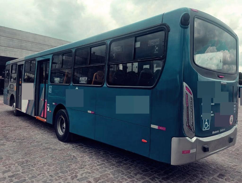 CAIO APACHE VIP ANO 2015 M.BENZ OF 1721 JM COD.188