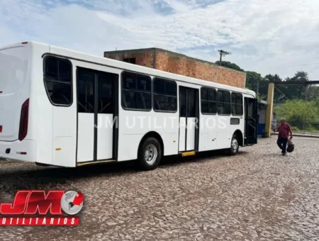 Ônibus CAIO APACHE VIP M.BENZ OF 1721 JM 2015 seminovo à venda, código 977 - foto 03