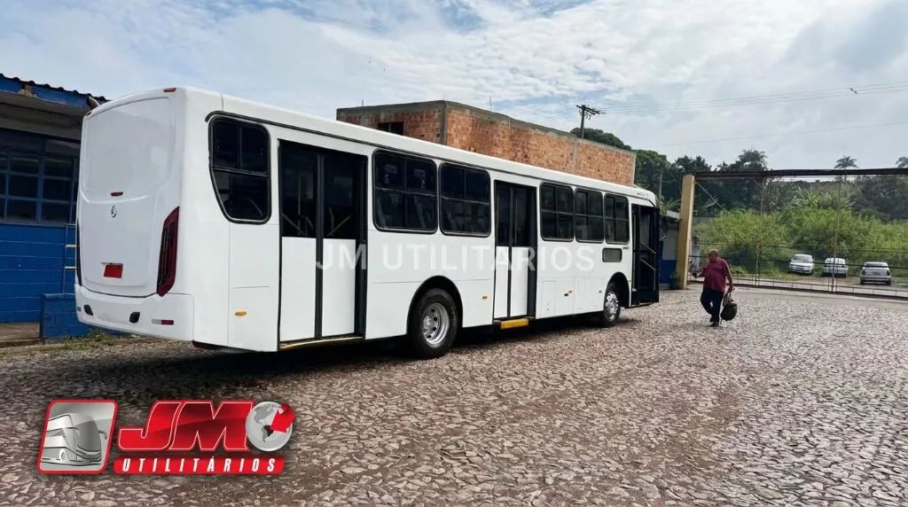 Ônibus CAIO APACHE VIP M.BENZ OF 1721 JM 2015 seminovo à venda, código 977 - foto 03