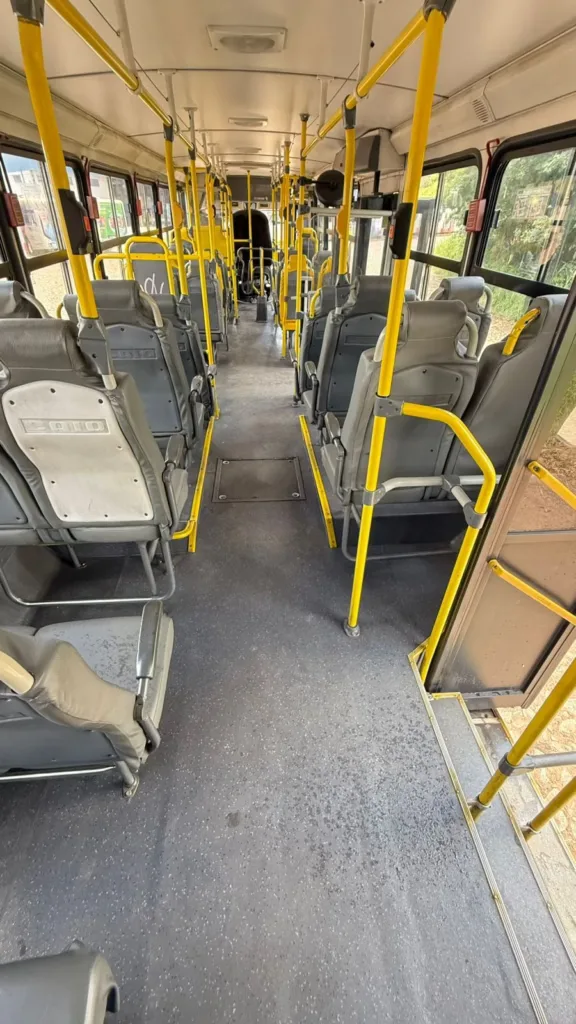 Ônibus CAIO APACHE VIP M.BENZ OF 1721 JM 2015 seminovo à venda, código 977 - foto 09