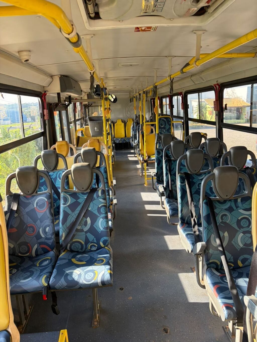 Ônibus Caio Apache Vip OF 1722 2015 seminovo à venda, código 497 - foto 05