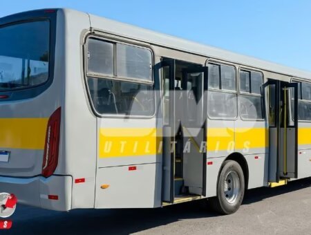 Ônibus Caio Apache Vip Volkswagen 17.230 2015 seminovo à venda, código 77 - foto 03