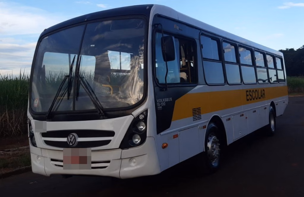 CAIO FOZ ANO 2013 VW 15.190 JM COD.949