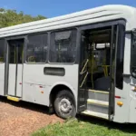 Ônibus Caio Padron Mercedes-Benz OF 1724 2015 seminovo à venda, código 512 - foto 01