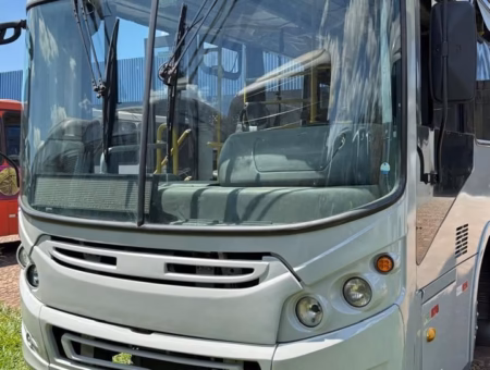 Caio Padron ano 2015 Mercedes-Benz OF 1724 à venda COD.512