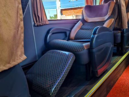 Ônibus Comil Campione Invictus DD 2022 seminovo à venda, código 133 - foto 08