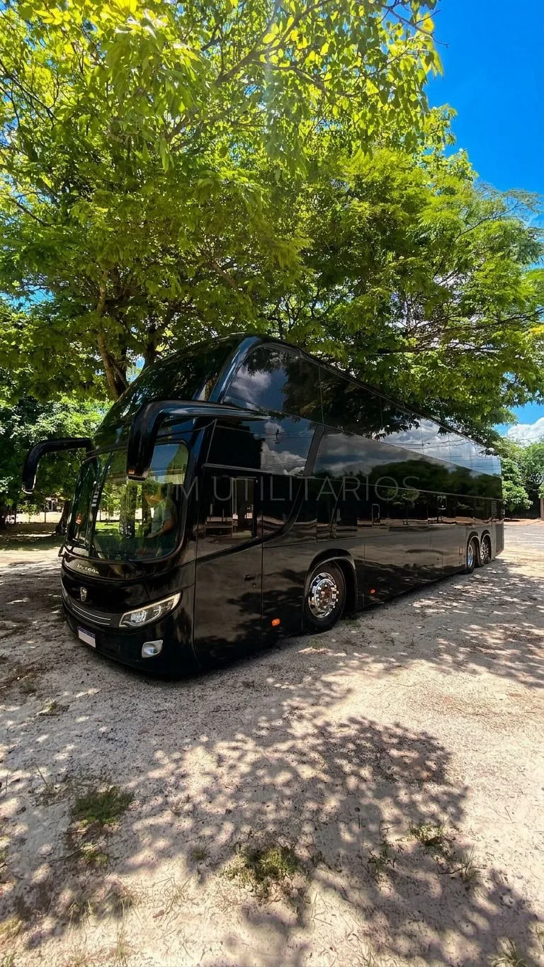 Ônibus Comil Campione Invictus DD HD 2020 seminovo à venda, código 146 - foto 01