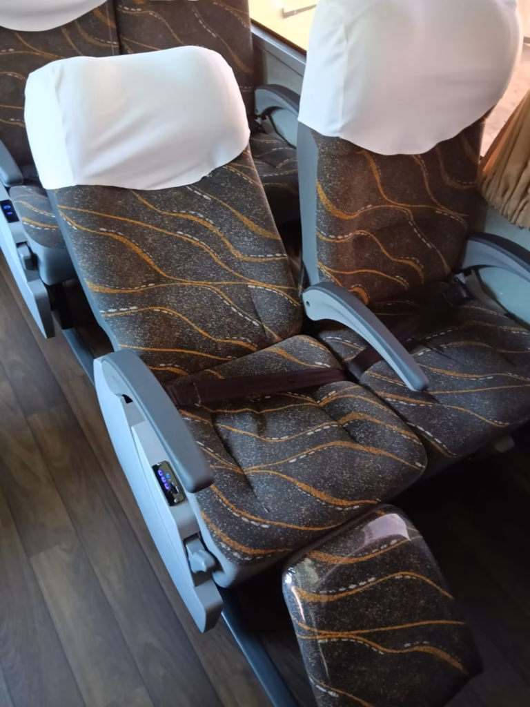 Ônibus Comil Campione Invictus HD 2019 seminovo à venda, código 141 - foto 05