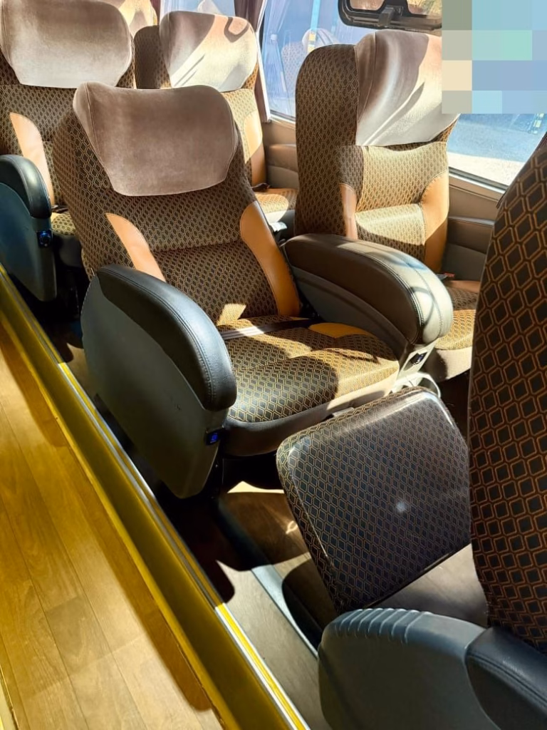 Comil Invictus DD 1800 2022 Volvo B420R Trucado 6×2 JM COD.427
