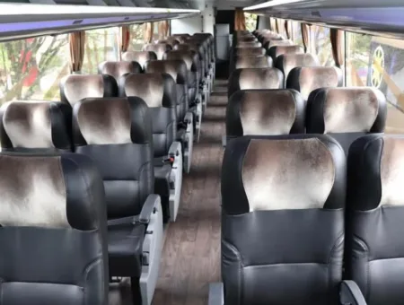 Ônibus Comil Invictus DD 2019 seminovo à venda, código 1493 - foto 04