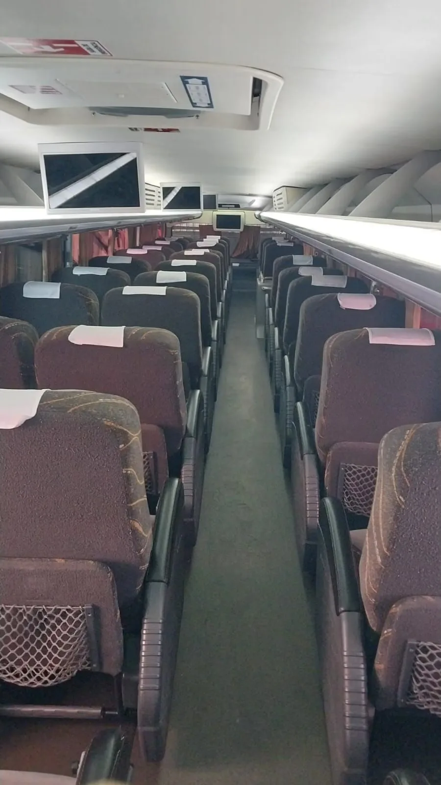 Ônibus Comil Invictus DD HD Volvo B450R 2017 seminovo à venda, código 347 - foto 08