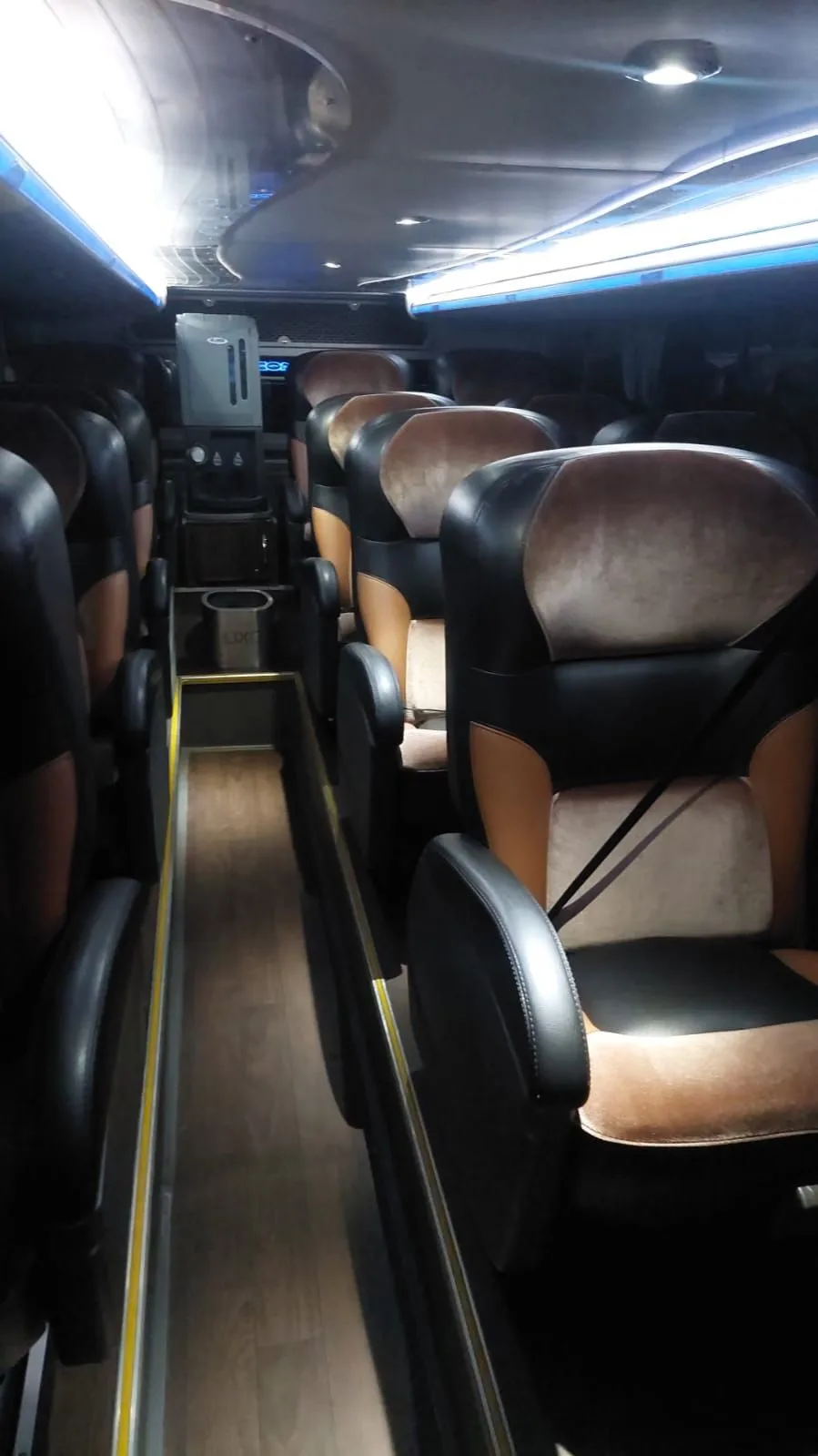 Ônibus COMIL INVICTUS DD M.BENZ 0500 RSD JM 2020 seminovo à venda, código 1080 - foto 05