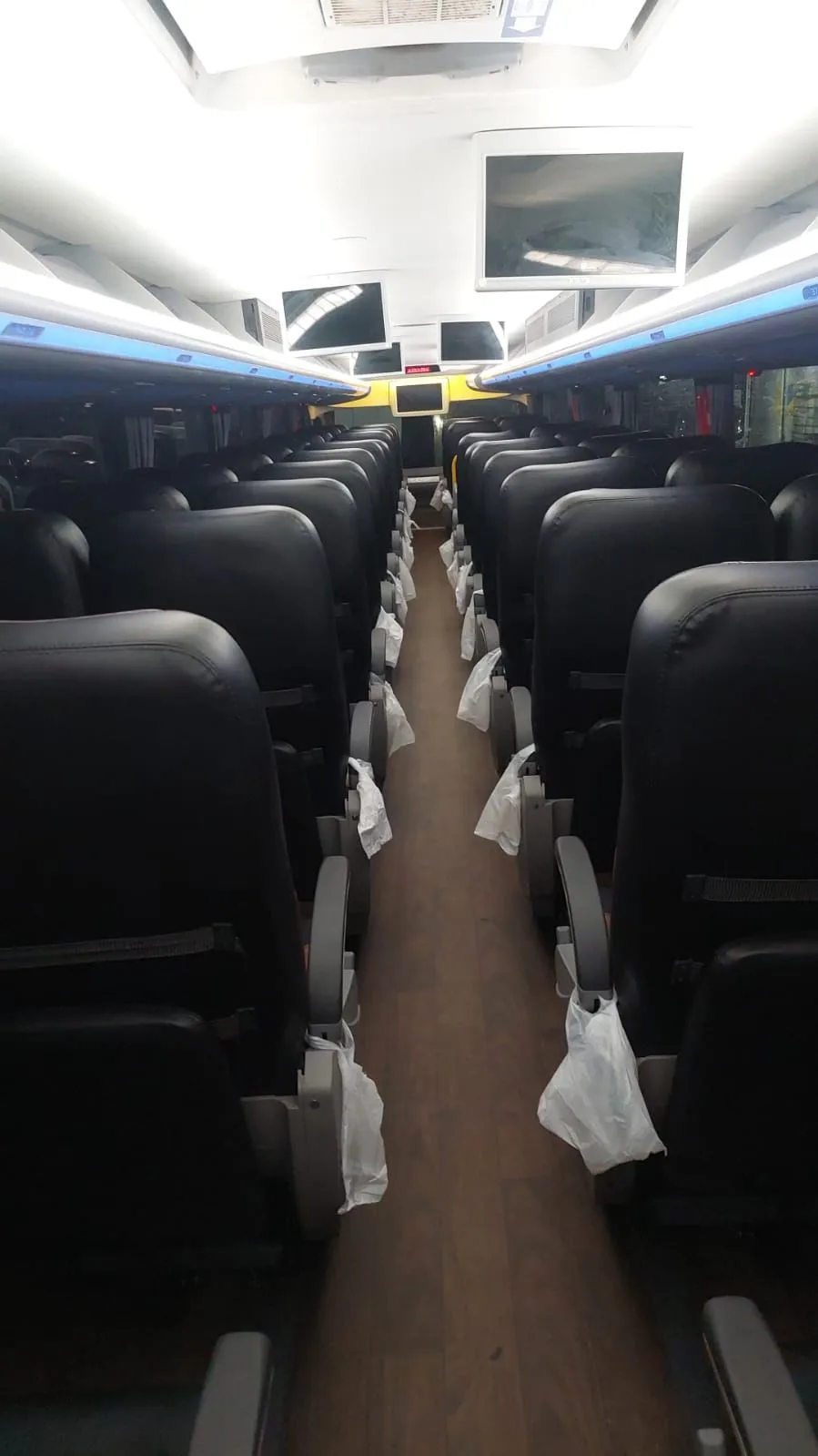 Ônibus COMIL INVICTUS DD M.BENZ 0500 RSD JM 2020 seminovo à venda, código 1080 - foto 15