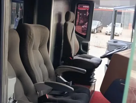 Ônibus Comil Invictus DD Scania 2019 seminovo à venda, código 1641 - foto 04
