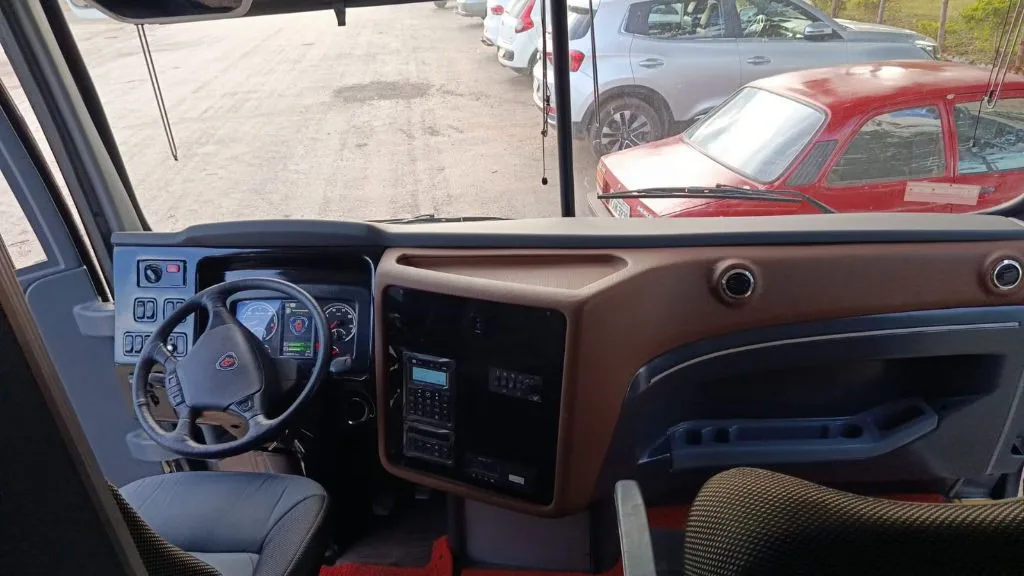 Ônibus Comil Invictus DD Scania 2019 seminovo à venda, código 1641 - foto 05