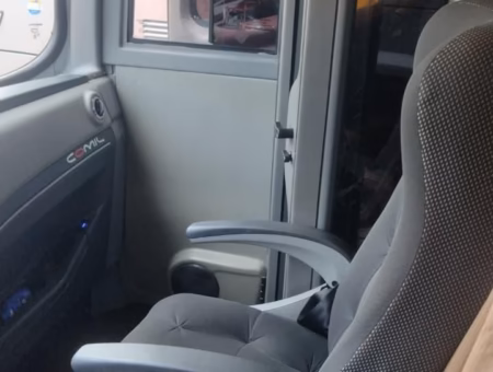 Comil Invictus DD Volvo B420R à venda ano 2018 COD.1308