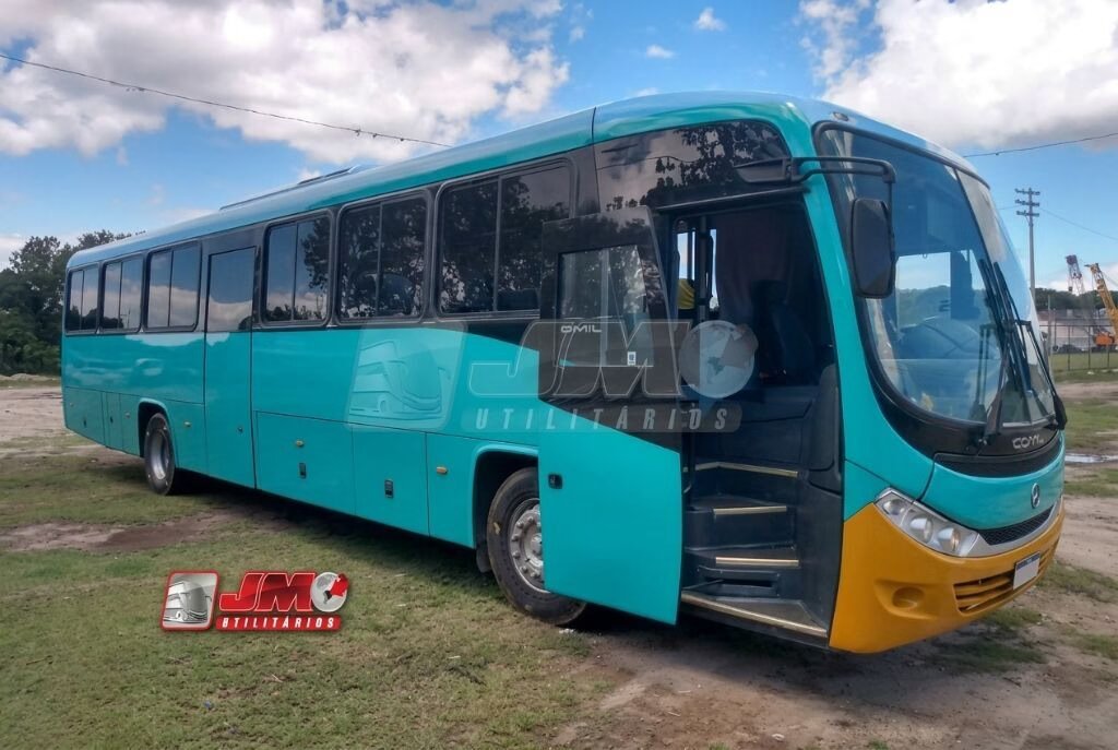 Ônibus Comil Versatile Gold 17.230 OD 2020 seminovo à venda, código 1364 - foto 01