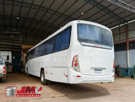 Ônibus Comil Versatile VW 17.230 2022 seminovo à venda, código 203 - foto 04