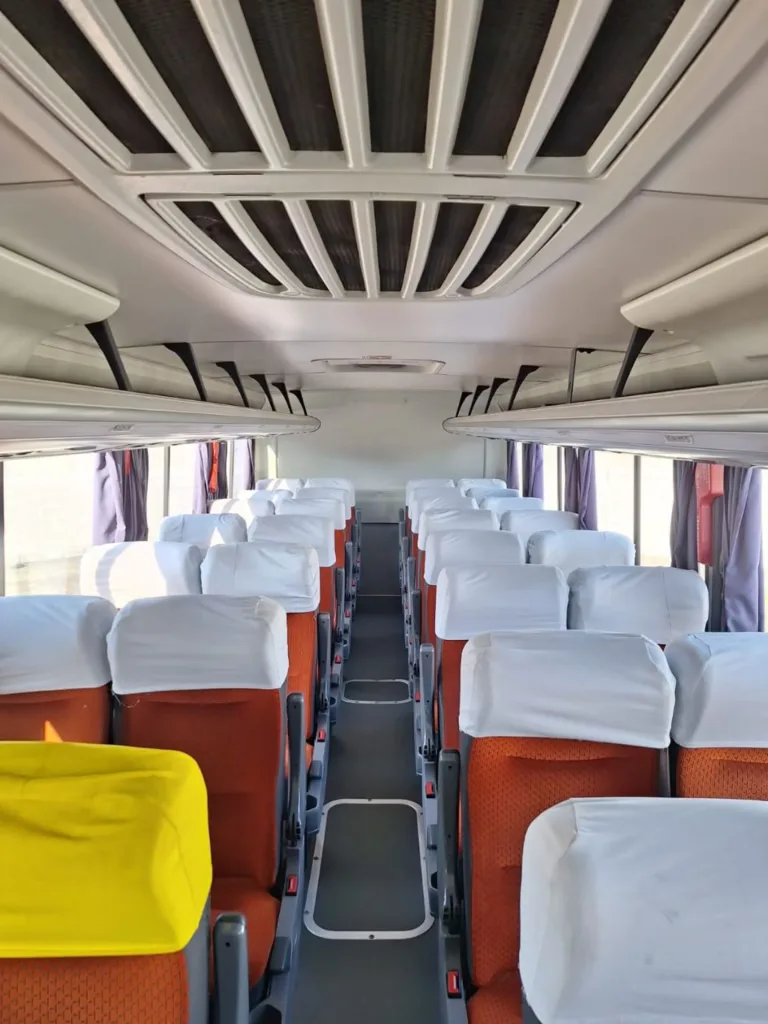 Ônibus COMIL VERSATILLE GOLD VW 17.230 JM 2022 seminovo à venda, código 419 - foto 09