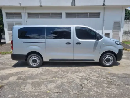 Ônibus Fiat Scudo 2023 seminovo à venda, código 619 - foto 02