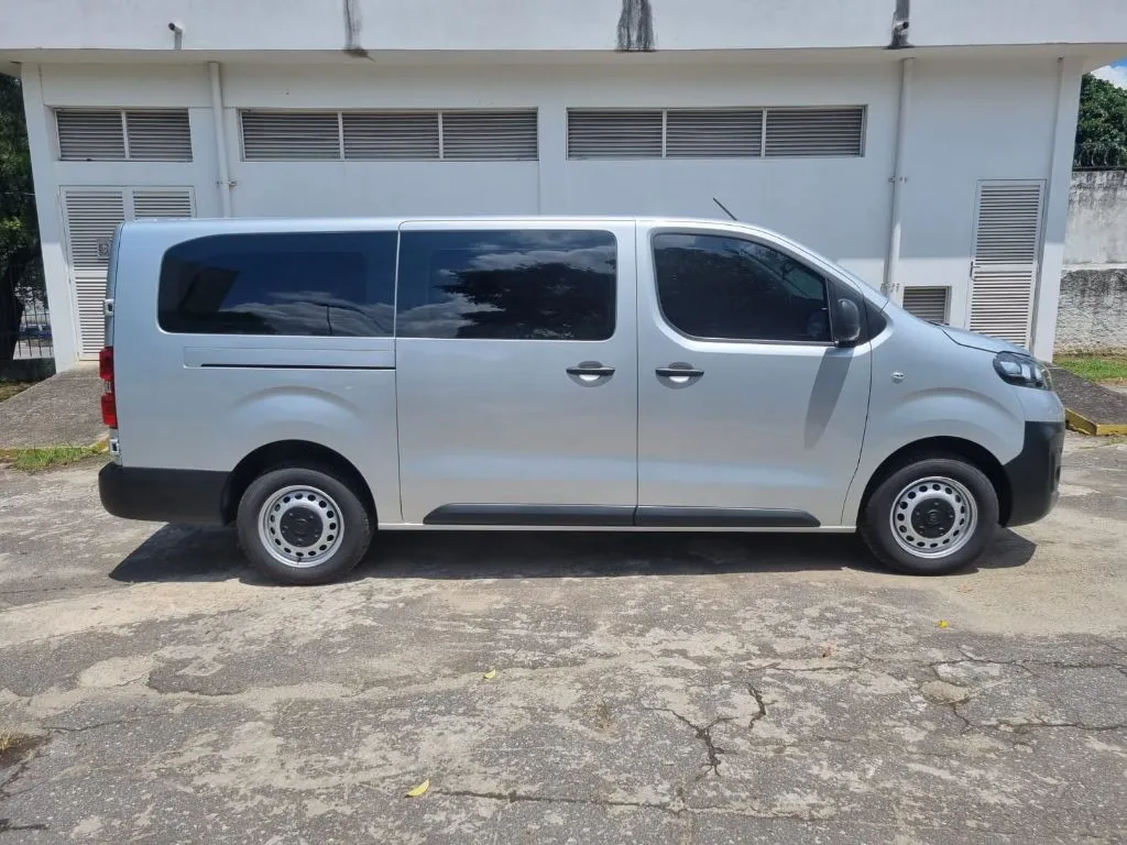 Ônibus Fiat Scudo 2023 seminovo à venda, código 619 - foto 02