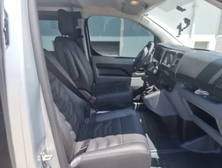 Ônibus Fiat Scudo 2023 seminovo à venda, código 619 - foto 04