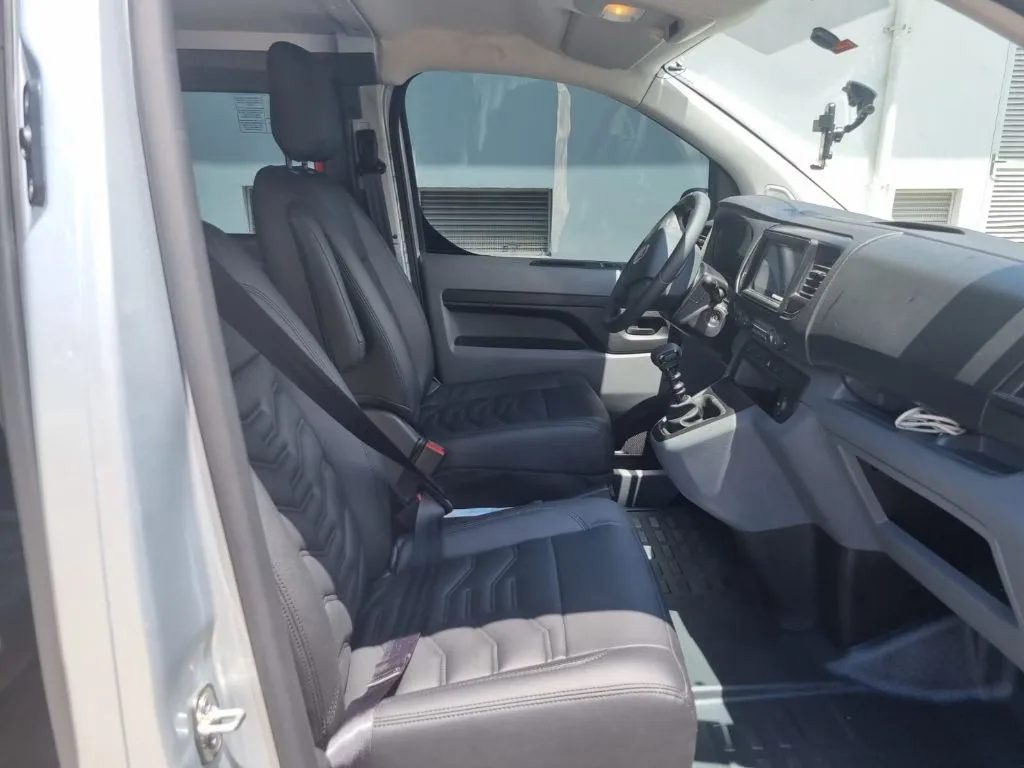 Ônibus Fiat Scudo 2023 seminovo à venda, código 619 - foto 04