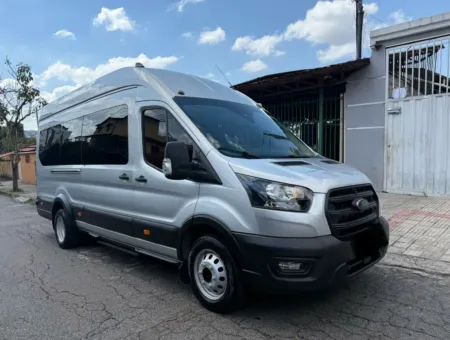 Ônibus Ford Van executiva Transit 2025 seminovo à venda, código 283 - foto 01