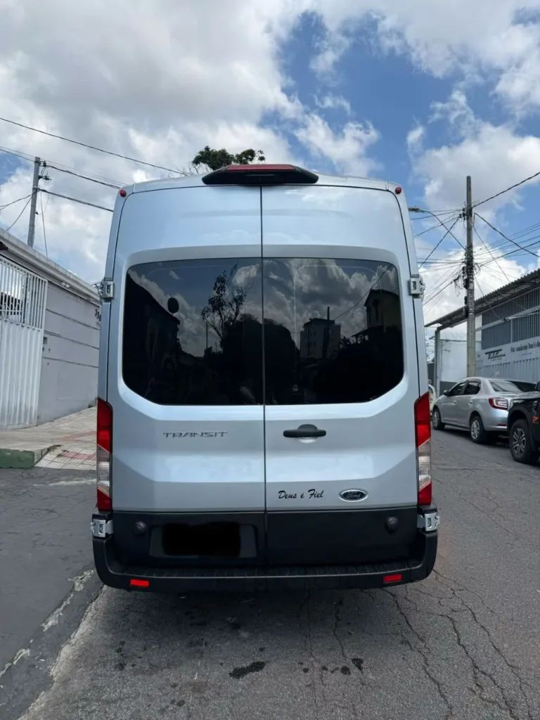 Ônibus Ford Van executiva Transit 2025 seminovo à venda, código 283 - foto 06