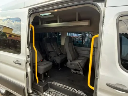 Ônibus Ford Van executiva Transit 2025 seminovo à venda, código 283 - foto 08