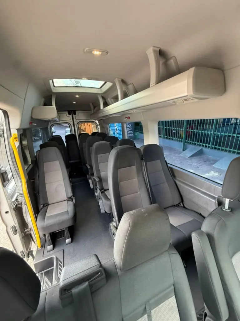 Ônibus Ford Van executiva Transit 2025 seminovo à venda, código 283 - foto 09