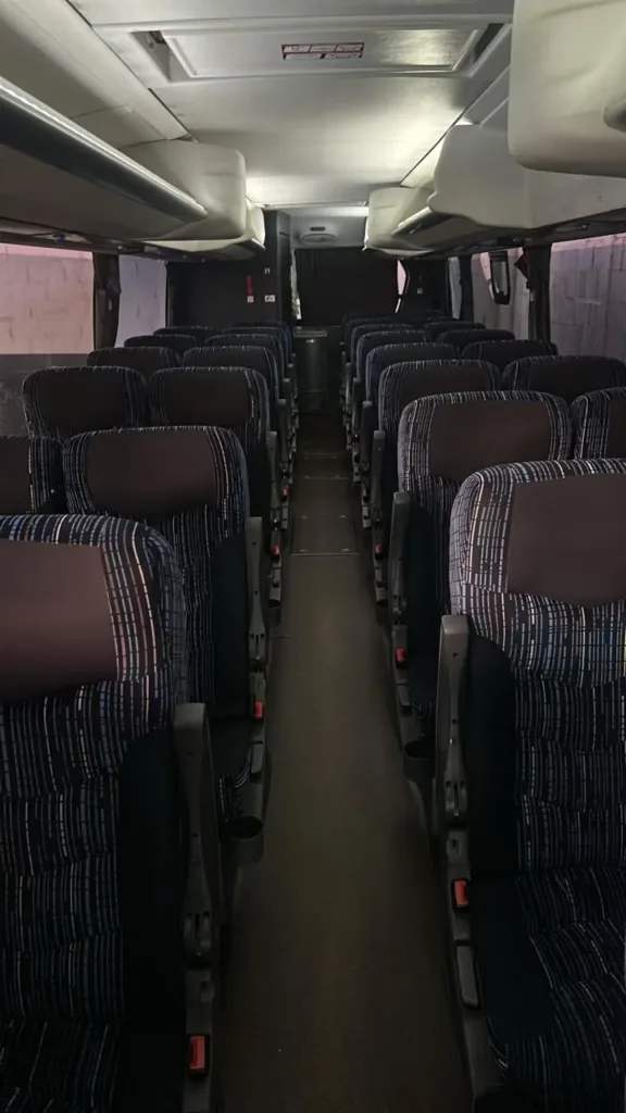 Ônibus Irizar i6S Volvo B340R 2018 seminovo à venda, código 357 - foto 05