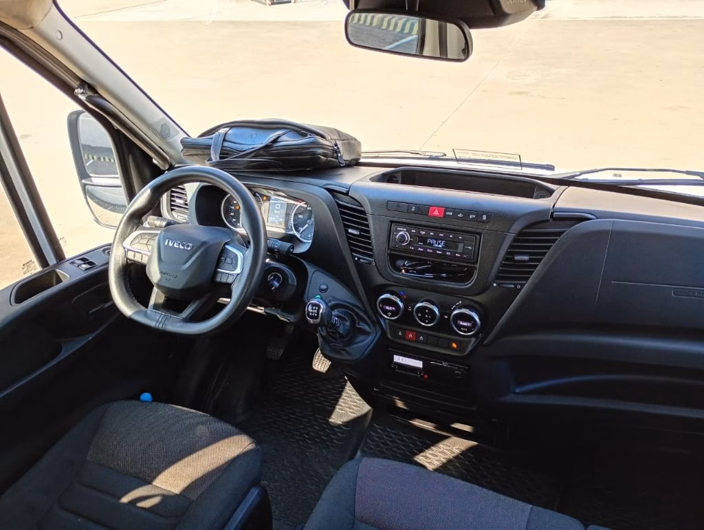 Van Iveco Daily 50-180 Luxo ano-modelo 2024 à venda COD.1560