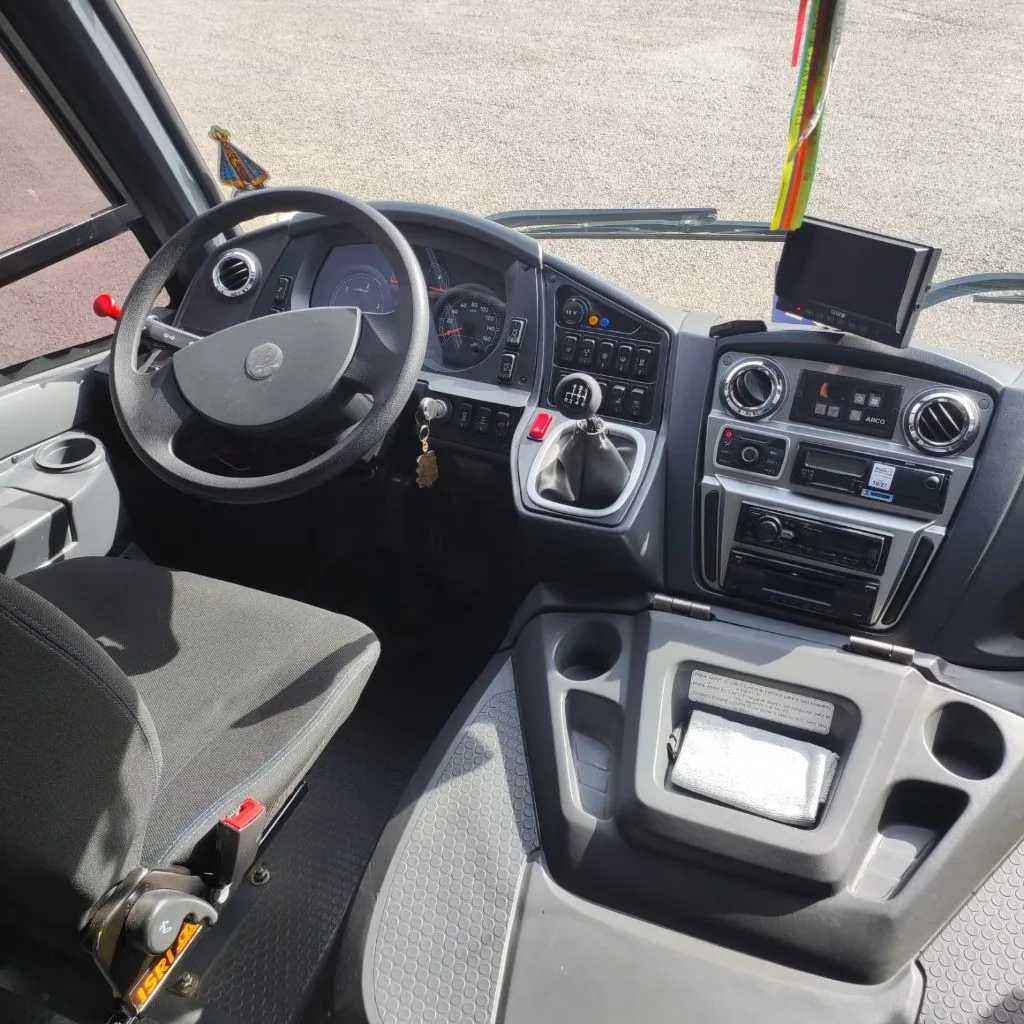 Ônibus Marcopolo Fly 10 executivo 2024 seminovo à venda, código 264 - foto 04