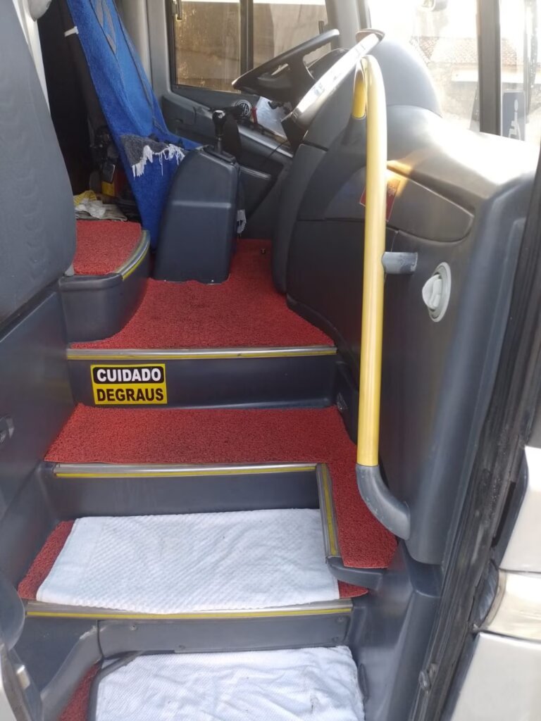 Ônibus Marcopolo Paradiso 1200 G7 O500 R 2012 seminovo à venda, código 1783 - foto 04