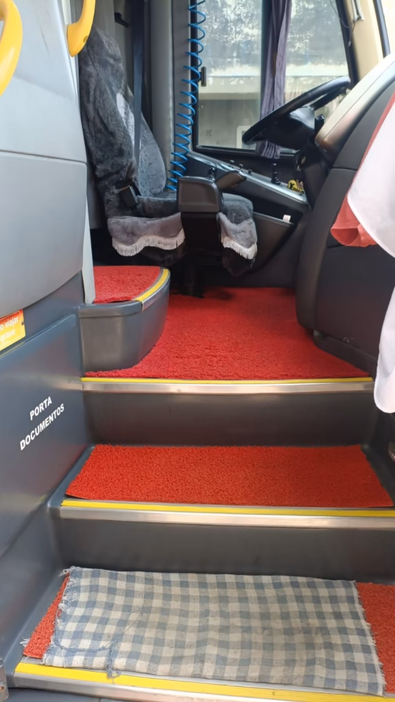 Paradiso 1200 G7 Volvo B12R ano 2010 à venda COD.894