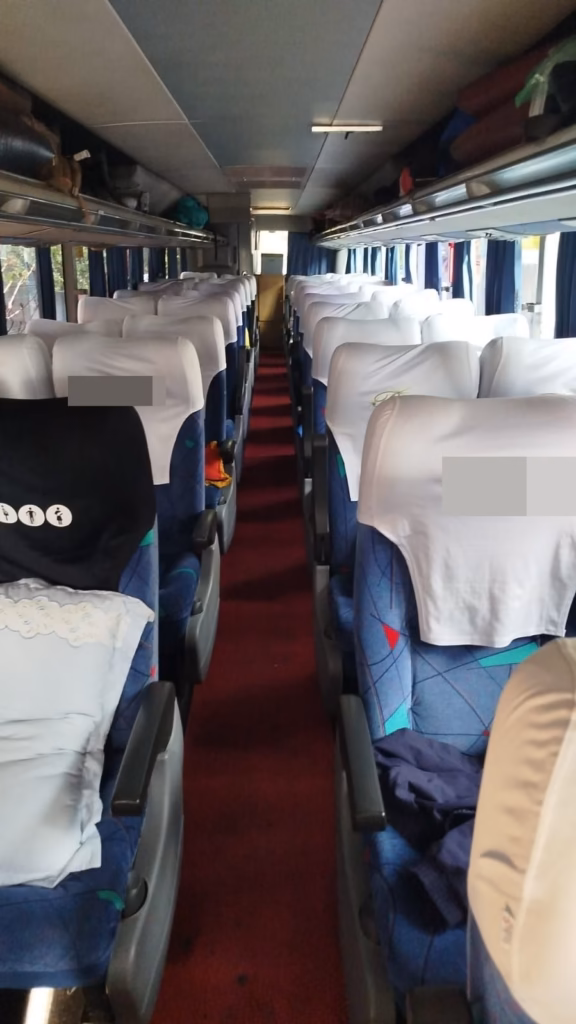 Ônibus Marcopolo Paradiso 1550 G6 2009 seminovo à venda, código 127 - foto 07