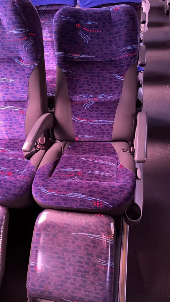 Ônibus Marcopolo Paradiso 1600 LD G7 Volvo B420R 2017 seminovo à venda, código 895 - foto 05