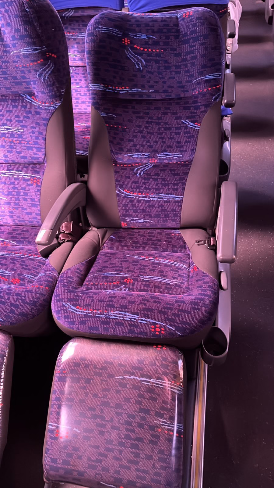 Ônibus Marcopolo Paradiso 1600 LD G7 Volvo B420R 2017 seminovo à venda, código 895 - foto 05