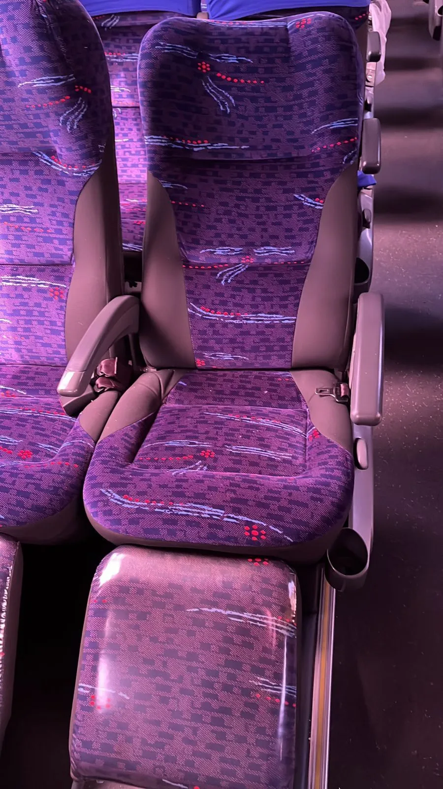 Ônibus Marcopolo Paradiso 1600 LD G7 Volvo B420R 2017 seminovo à venda, código 895 - foto 05