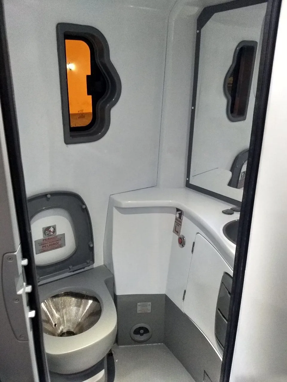 Ônibus MARCOPOLO PARADISO 1600 LD G7 VOLVO JM 2017 seminovo à venda, código 1059 - foto 08