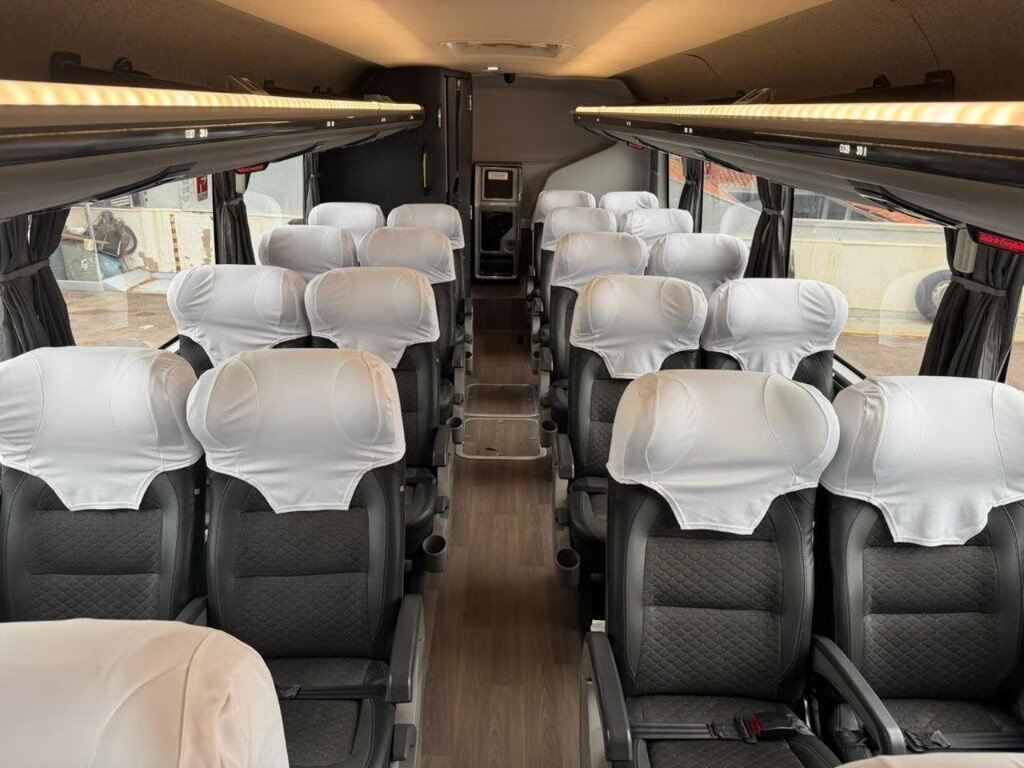 Ônibus Marcopolo Paradiso 1600 LD G8 K400IB 2023 seminovo à venda, código 1627 - foto 08
