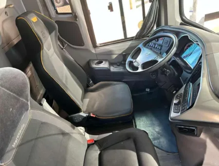 Ônibus Marcopolo Paradiso 1600 LD G8 Scania K400 2023 seminovo à venda, código 549 - foto 05